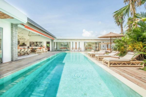 Dreamy 5br Haven, 200m To Berawa's Blissful Beach